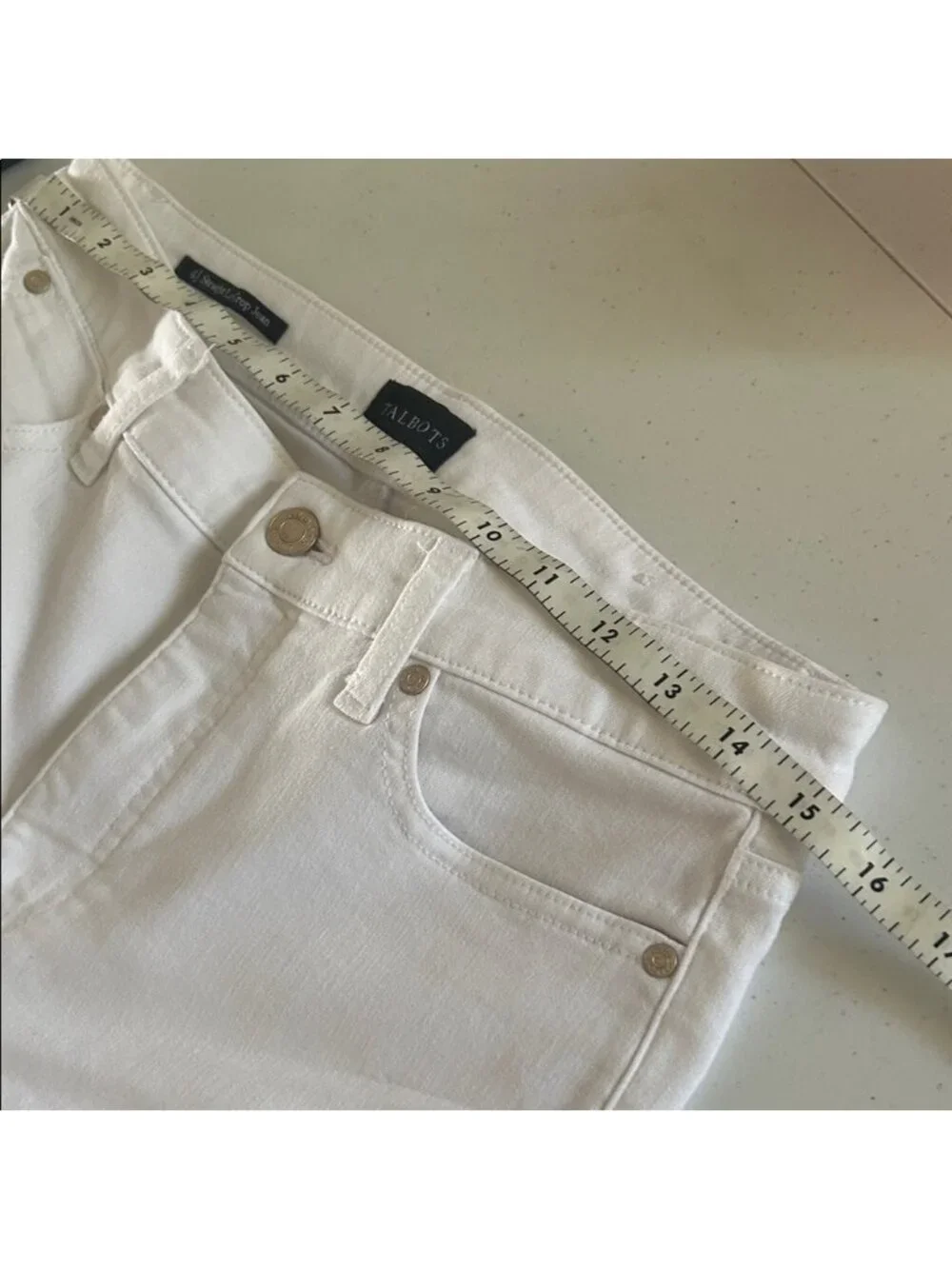 Women's Crisp White Straight Leg Jeans - Picture 6 of 9